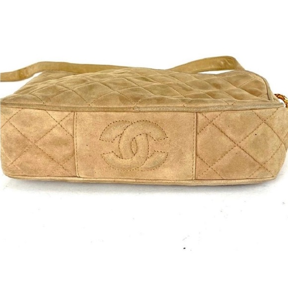 Chanel Quilted Crossbody Bag - Picture 4 of 11